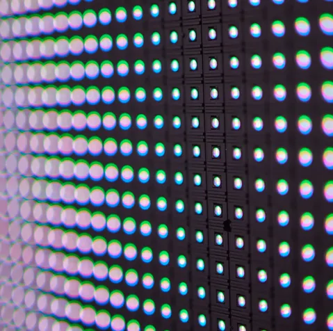 W&M Translation - Painéis de LED de Alta Resolução